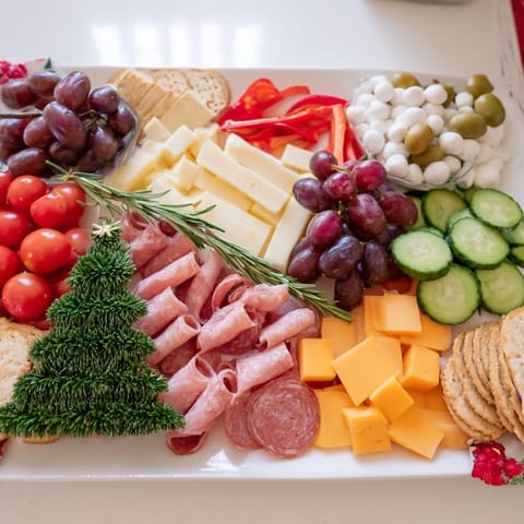 Christmas Tree Charcuterie Board